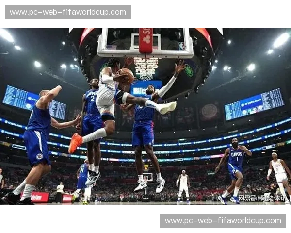 巅峰对决，火花四溅！快船vs勇士，一场不容错过的NBA盛宴